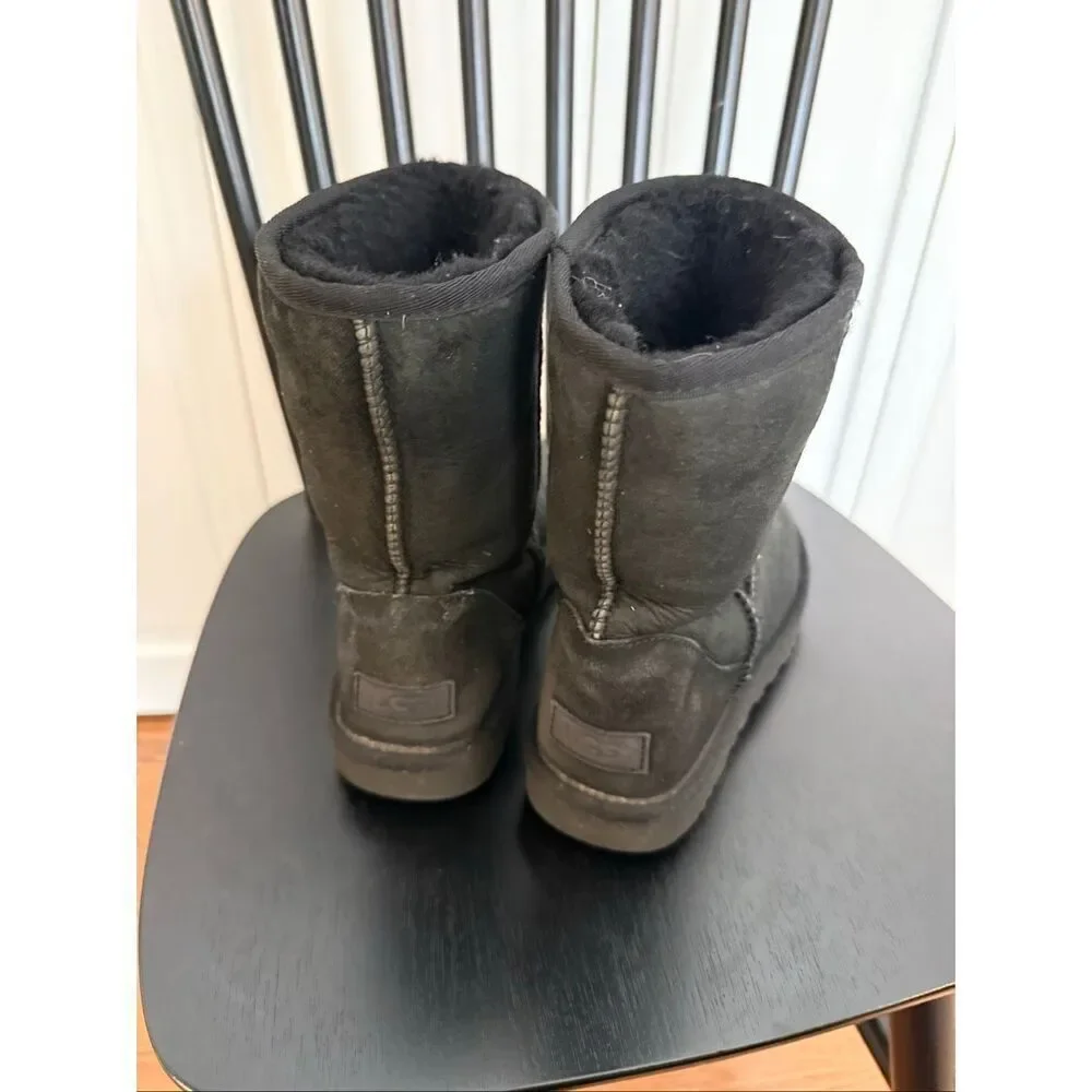 Ugg Classic Black classic short 11 boot size 8